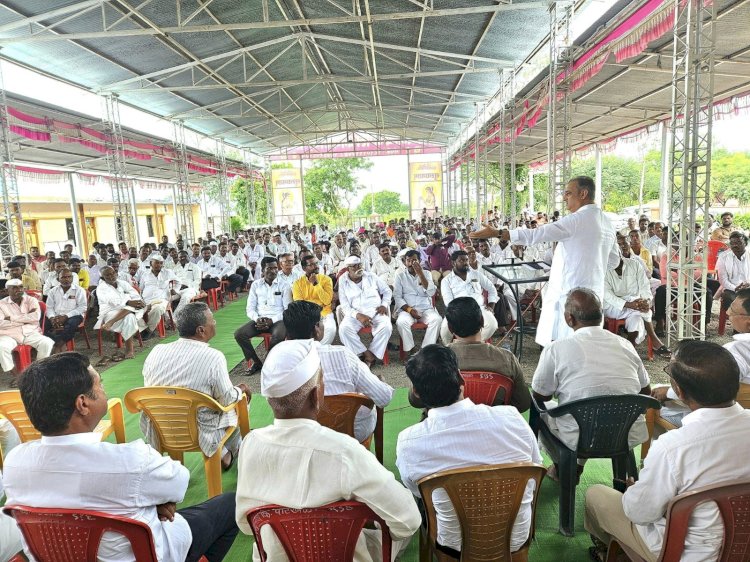 स्वेरीच्या विद्यार्थ्यांचा गुजरातमध्ये झालेल्या प्रशिक्षणात सहभाग  'इव्हीटी-२०२४' या विषयावर केले सादरीकरण