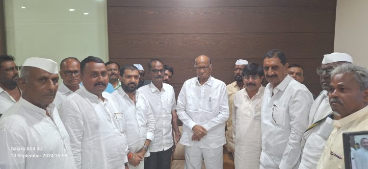 निष्ठावंत मोहिते पाटील समर्थक शिष्ट मंडळ गेले शरद पवार यांच्या भेटीला .