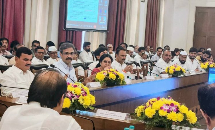 कालवा सल्लागार समितीचे बैठकीत आ.समाधान आवताडे यांची तळमळ  .मतदार संघातील शेतकऱ्यांची अडचण दूर करण्यासाठीच आक्रमक 