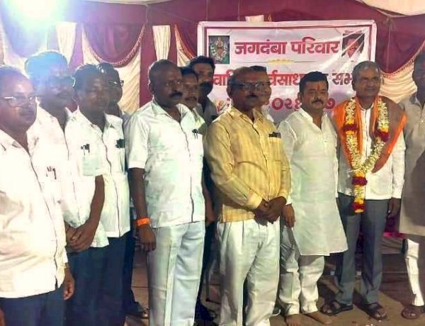 जिथे बार्शी, तिथे सरशी  बार्शी तालुक्यात ज्ञानयात्री डॉ.बी.पी. रोंगे सरांना भरघोस प्रतिसाद